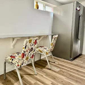 Homestay Private Tiny With Shared Bathroom Near Seatac Airport And Downtown, Seattle