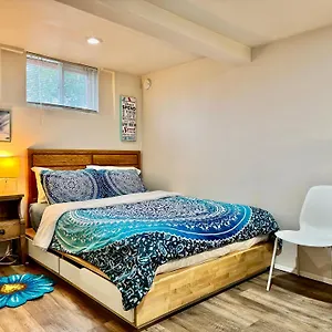 Homestay Cozy Private With Shared Bathroom On The 1st Floor - Conveniently Located Near Seatac Airport And Downtown, Seattle